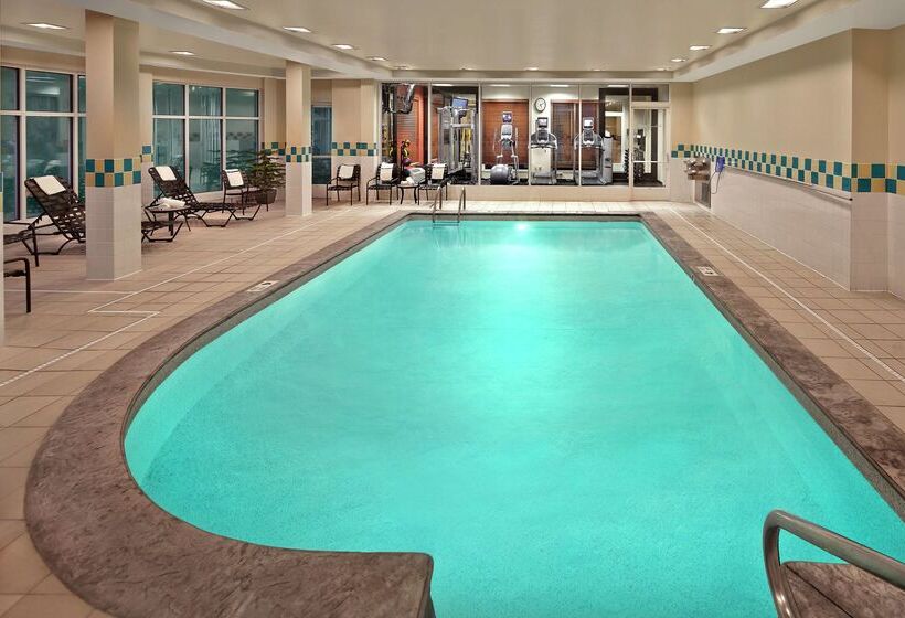 هتل Hilton Garden Inn Danbury