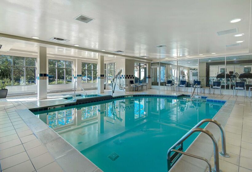 酒店 Hilton Garden Inn Detroit Metro Airport