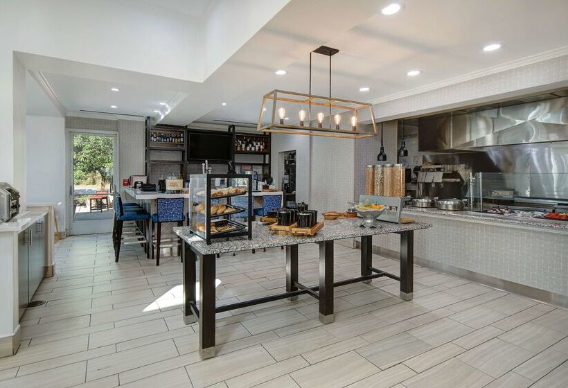 酒店 Hilton Garden Inn Detroit Metro Airport