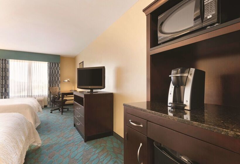 Отель Hilton Garden Inn Fargo
