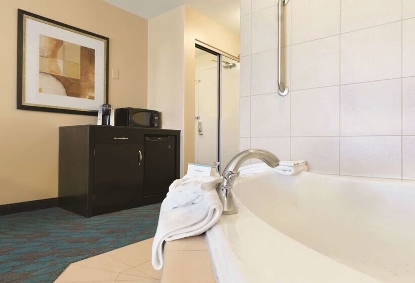 호텔 Hilton Garden Inn Fargo