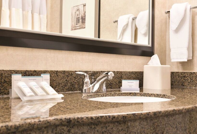 호텔 Hilton Garden Inn Fargo