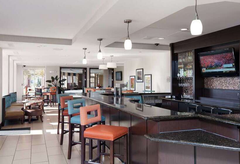 호텔 Hilton Garden Inn Fargo