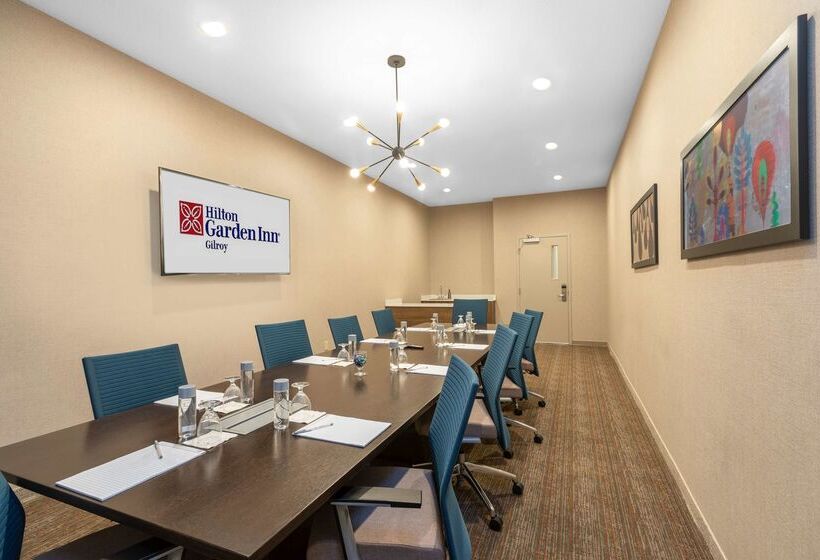 Отель Hilton Garden Inn Gilroy