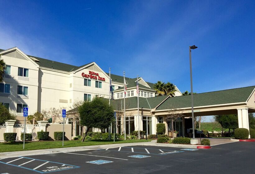 Отель Hilton Garden Inn Gilroy