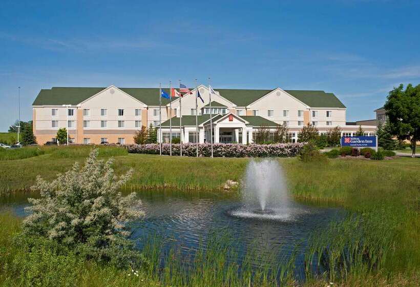 هتل Hilton Garden Inn Grand Forksund