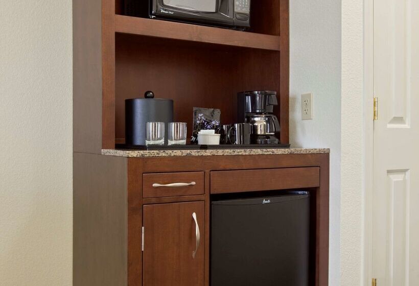 فندق Hilton Garden Inn Hoffman Estates