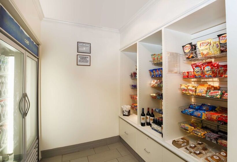 Отель Hilton Garden Inn Nanuet