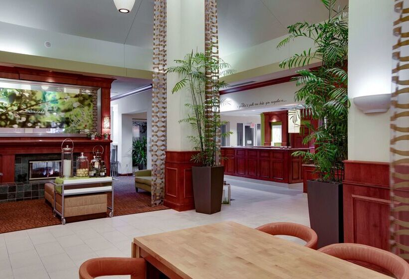 בית מלון כפרי Hilton Garden Inn Oklahoma City Airport