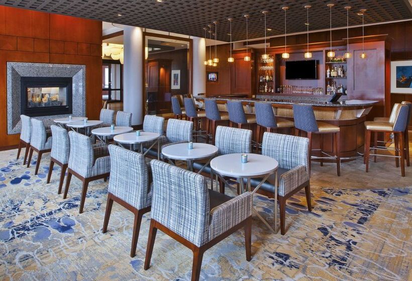 فندق Hilton Garden Inn Portland Downtown Waterfront