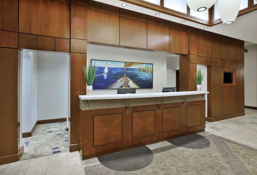 فندق Hilton Garden Inn Portland Downtown Waterfront