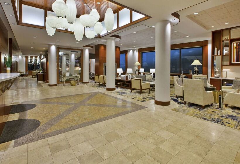 فندق Hilton Garden Inn Portland Downtown Waterfront