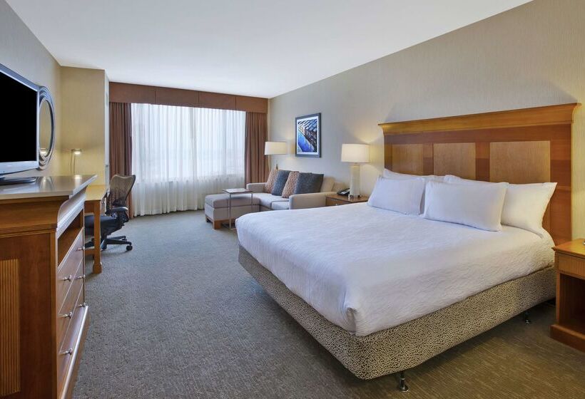 فندق Hilton Garden Inn Portland Downtown Waterfront