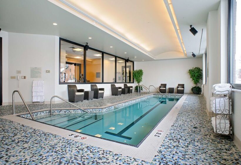 فندق Hilton Garden Inn Portland Downtown Waterfront