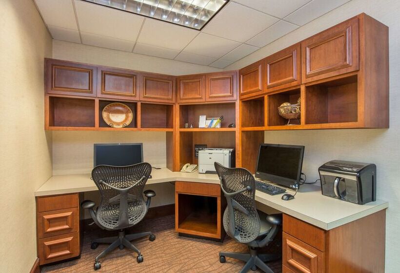 فندق Hilton Garden Inn Fishkill