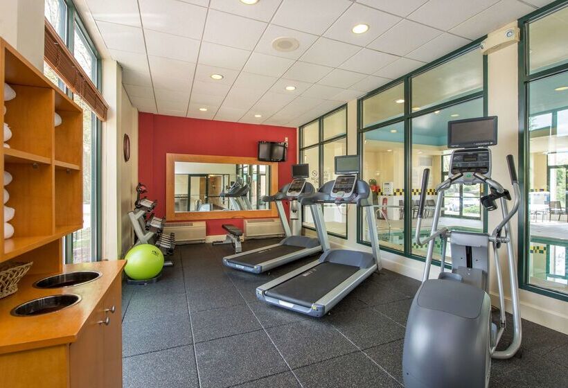 فندق Hilton Garden Inn Fishkill