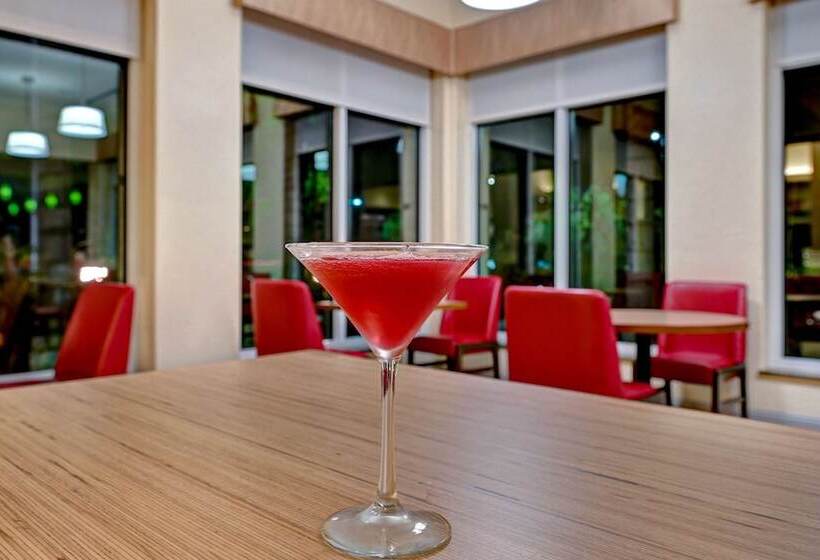 酒店 Hilton Garden Inn San Bernardino