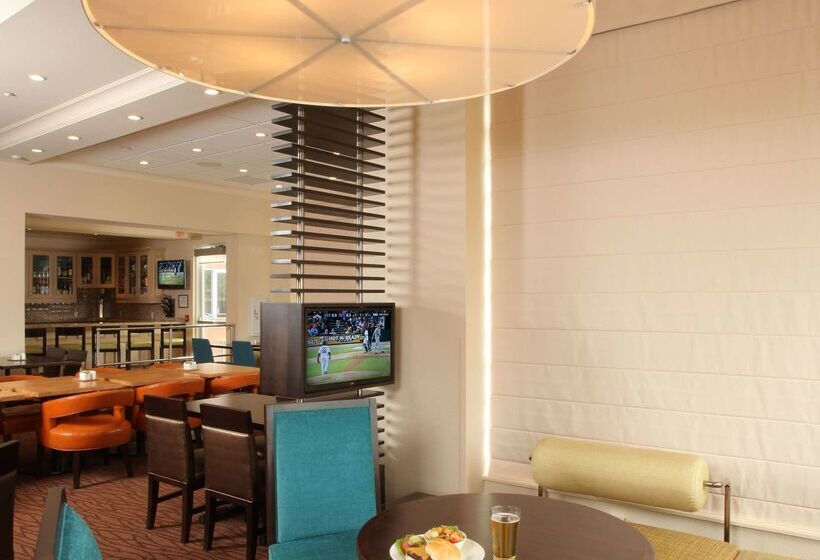 ホテル Hilton Garden Inn Spokane Airport