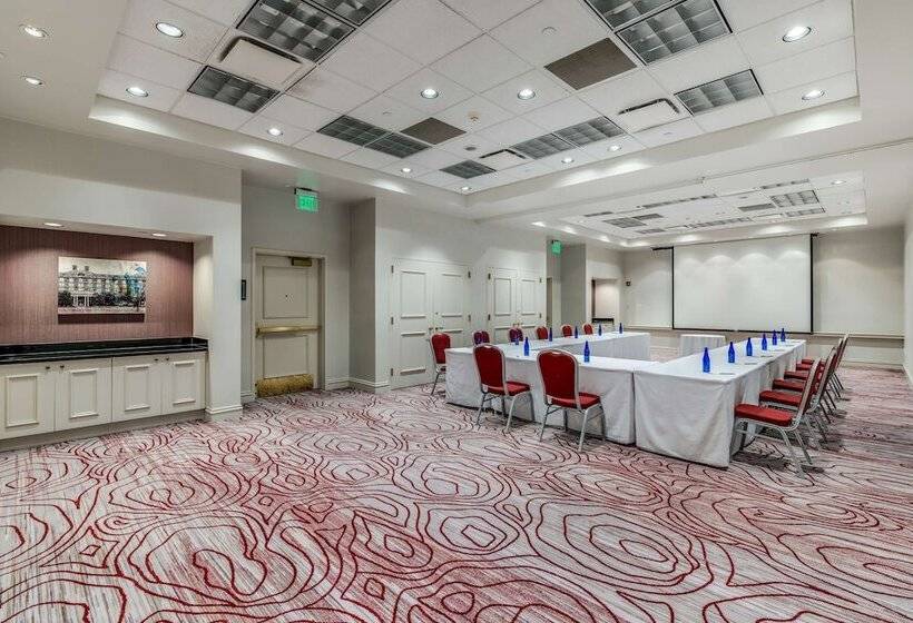 호텔 Hilton Garden Inn Suffolk Riverfront