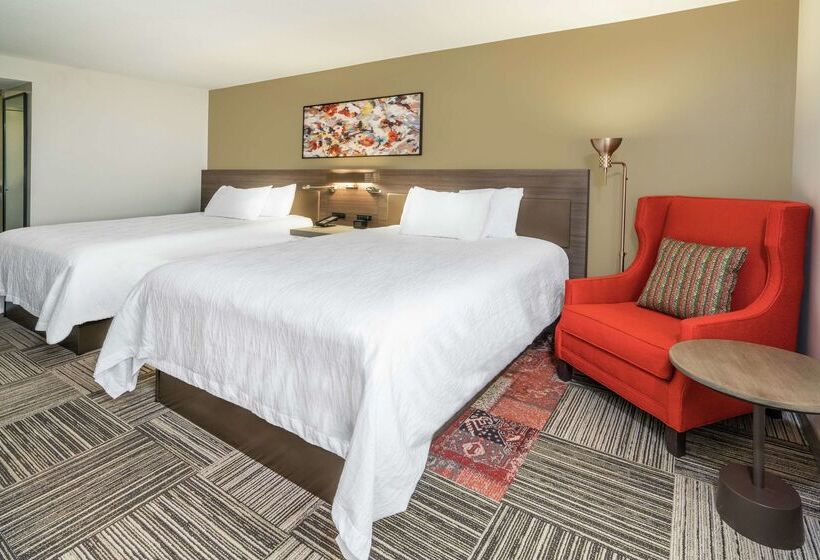 Отель Hilton Garden Inn Syracuse