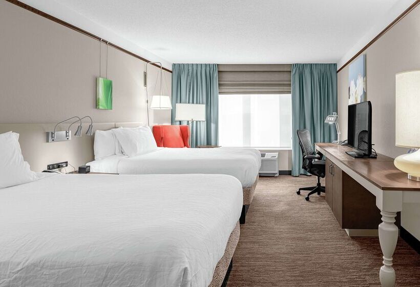 هتل Hilton Garden Inn Wilmington Mayfaire Town Center