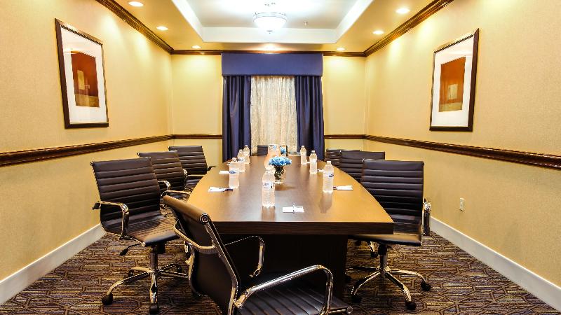 Holiday Inn Express Hotel & Suites Waller, An Ihg