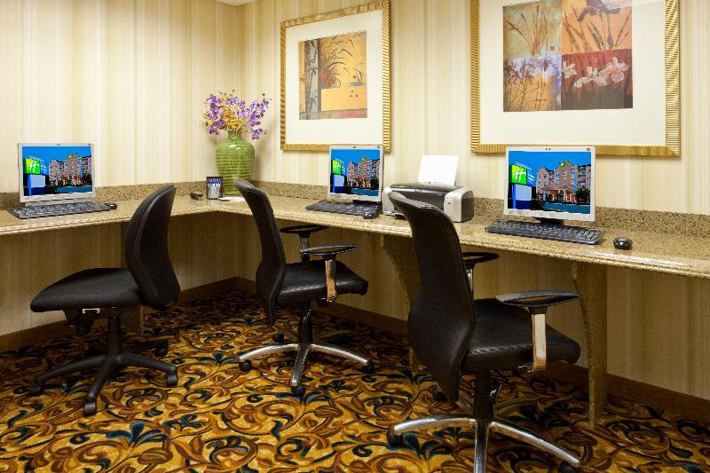 בית מלון כפרי Holiday Inn Express & Suites Lakeland North I 4, An Ihg