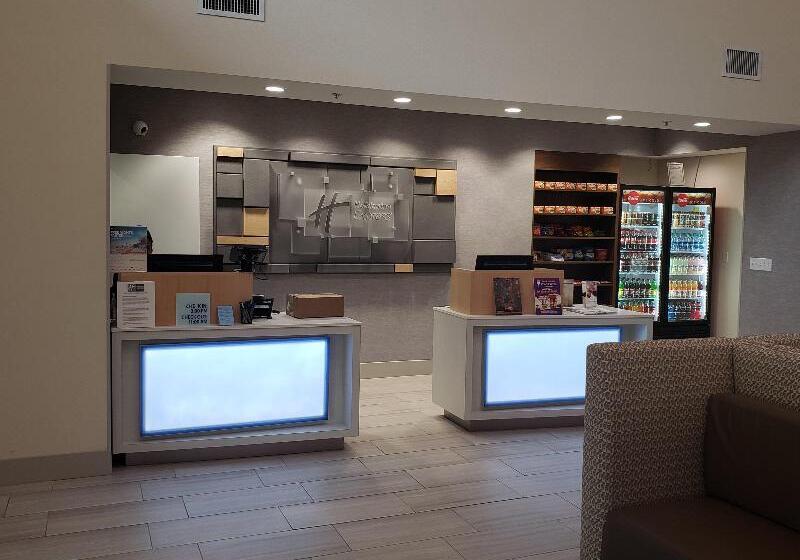 فندق Holiday Inn Express Tampa North Telecom Park, An Ihg