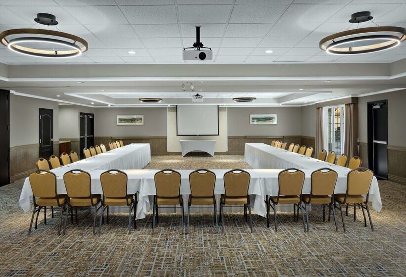 Отель Homewood Suites By Hilton At The Waterfront