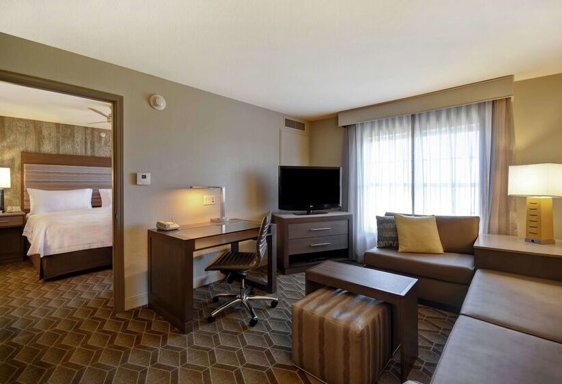 Отель Homewood Suites By Hilton At The Waterfront