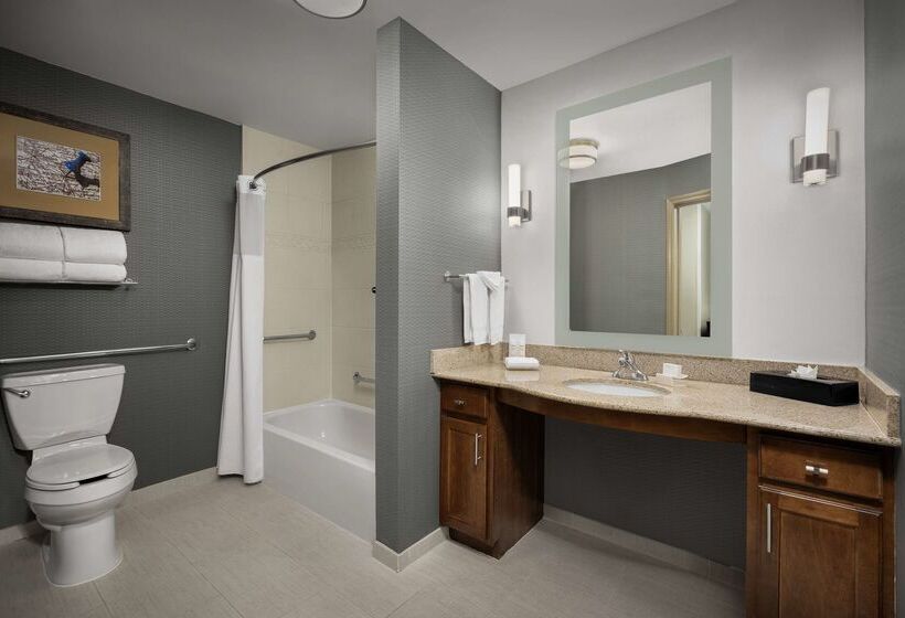 Отель Homewood Suites By Hilton At The Waterfront