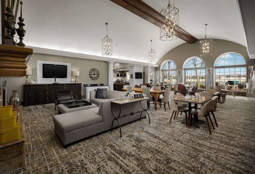 Отель Homewood Suites By Hilton At The Waterfront