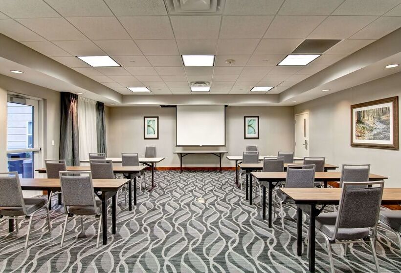 فندق Homewood Suites By Hilton Bentonvillerogers