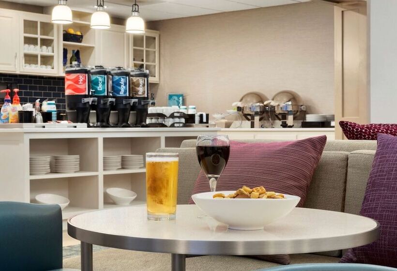 ホテル Homewood Suites By Hilton Fargo