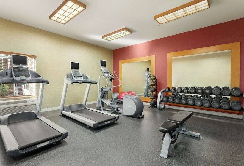 ホテル Homewood Suites By Hilton Fargo