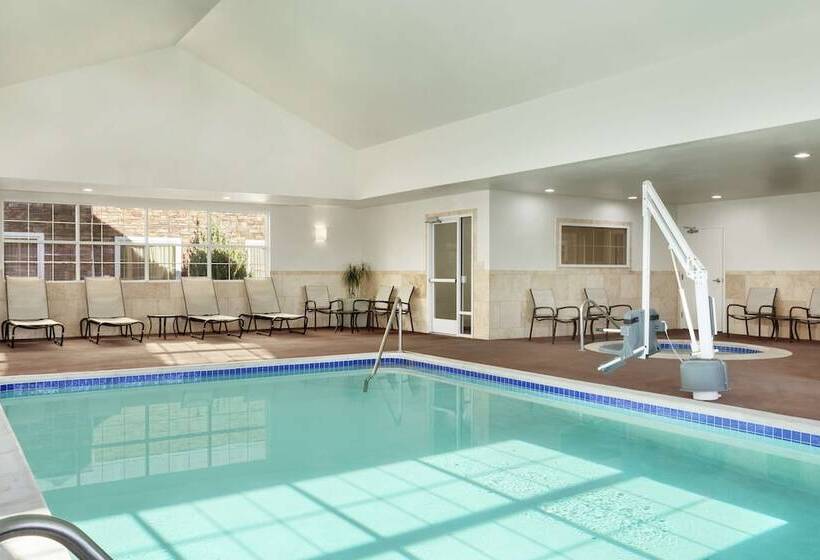 ホテル Homewood Suites By Hilton Fargo