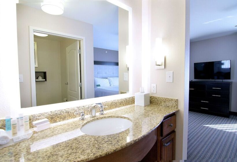 ホテル Homewood Suites By Hilton Fargo