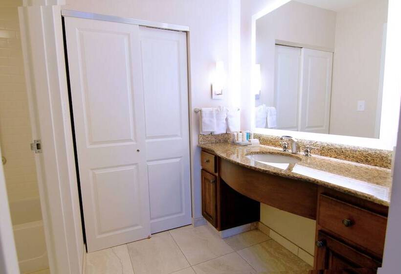 ホテル Homewood Suites By Hilton Fargo