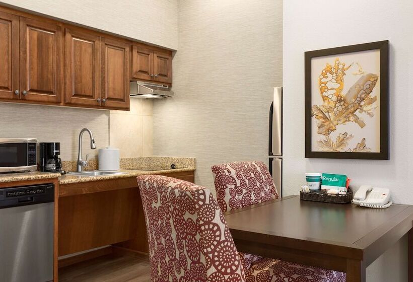 ホテル Homewood Suites By Hilton Fargo