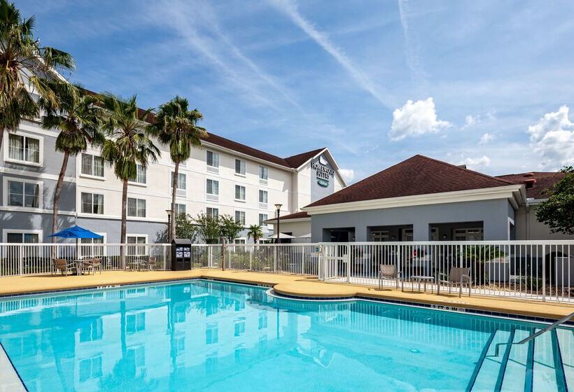 فندق Homewood Suites By Hilton Gainesville