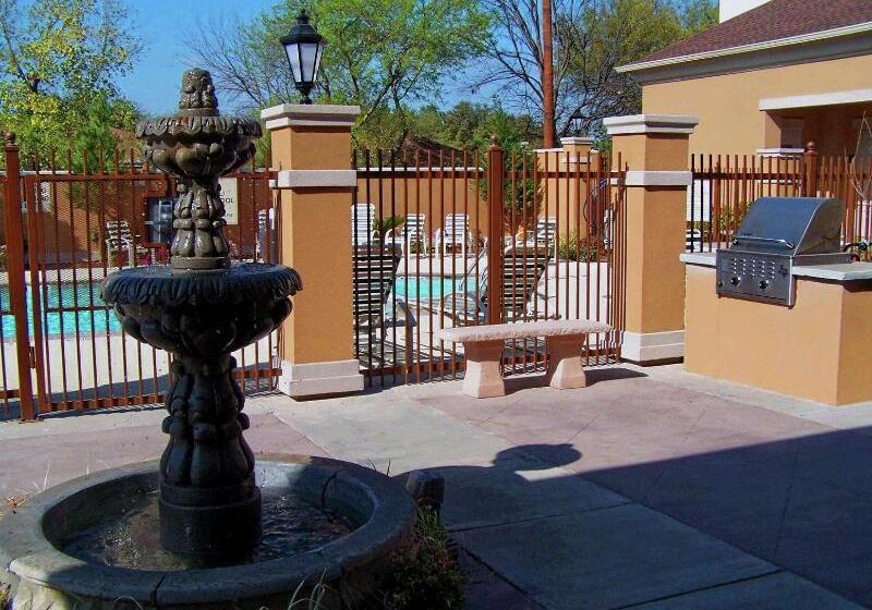 فندق Homewood Suites By Hilton Laredo At Mall Del Norte