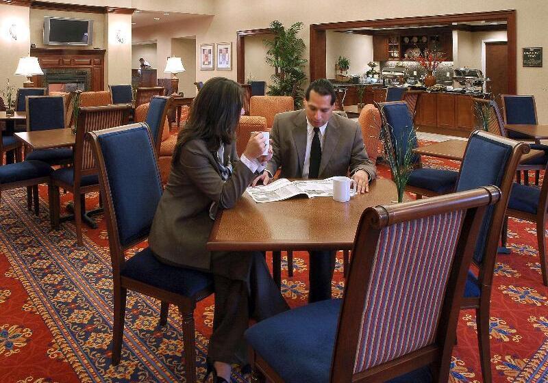 فندق Homewood Suites By Hilton Laredo At Mall Del Norte