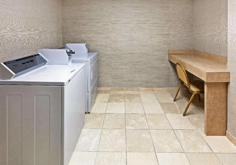 فندق Homewood Suites By Hilton Laredo At Mall Del Norte