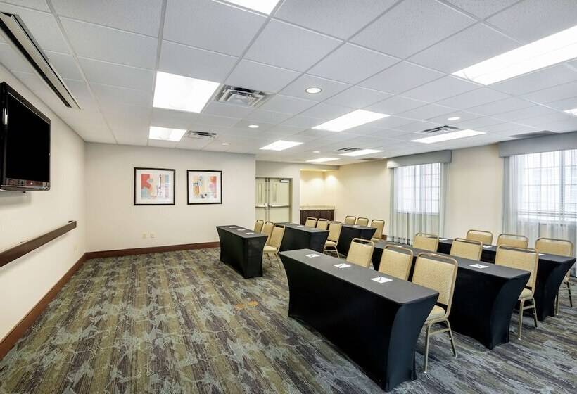 فندق Homewood Suites By Hilton Port Saint Lucietradition