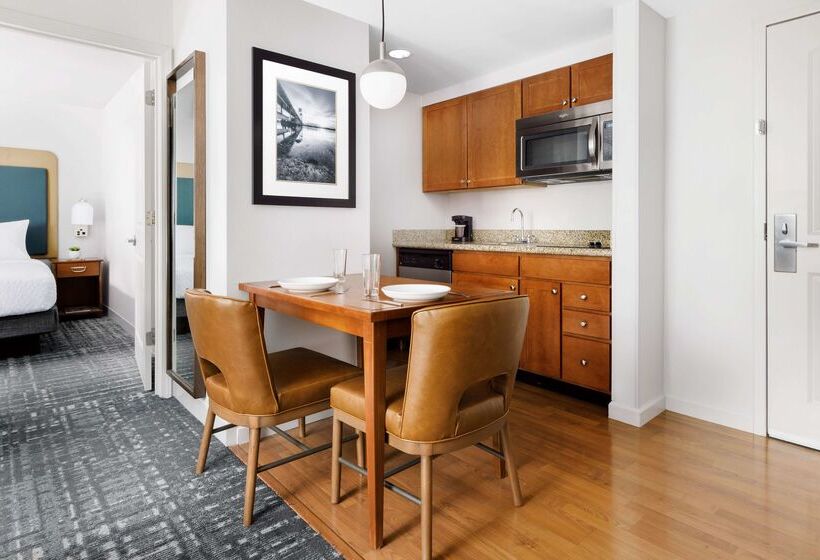 فندق Homewood Suites By Hilton Portsmouth