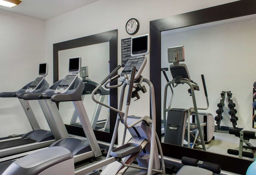 فندق Homewood Suites Covington