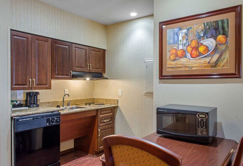 فندق Homewood Suites Covington