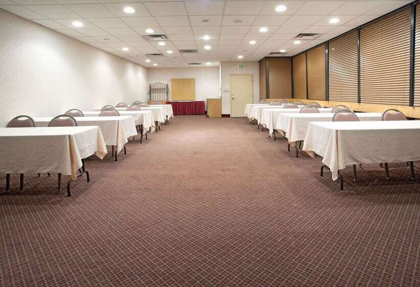 فندق Americinn By Wyndham Casper Event Center Area