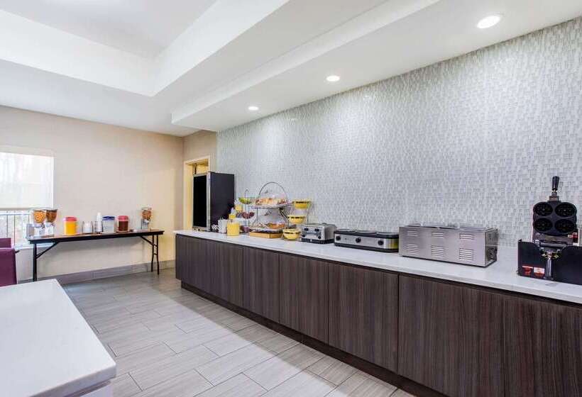 호텔 La Quinta Inn & Suites By Wyndham Fultondale Birmingham N