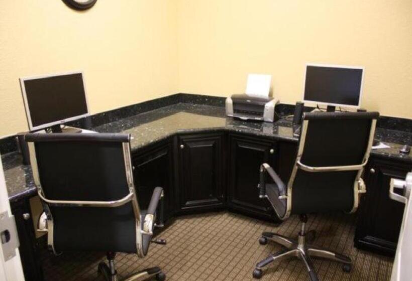 Отель La Quinta By Wyndham Vicksburg